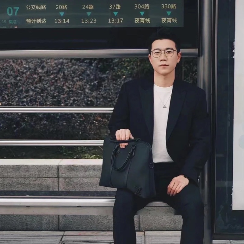 LV M59159 Takeoff 公事包 電腦包 黑色 ⭕️晶片款⭕️櫃上售價$112000元⭕️-4