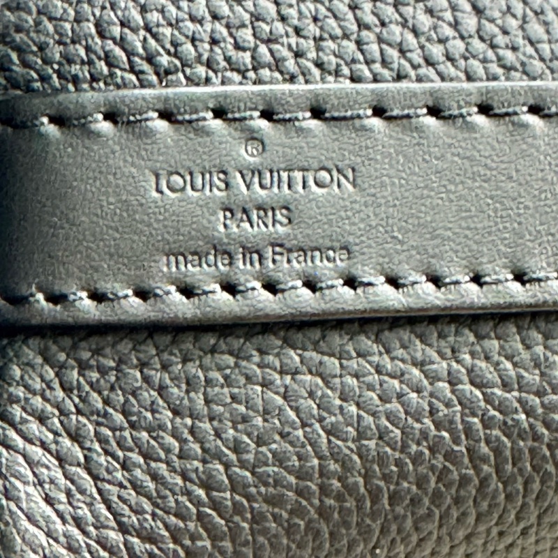 LV M59159 Takeoff 公事包 電腦包 黑色 ⭕️晶片款⭕️櫃上售價$112000元⭕️-7