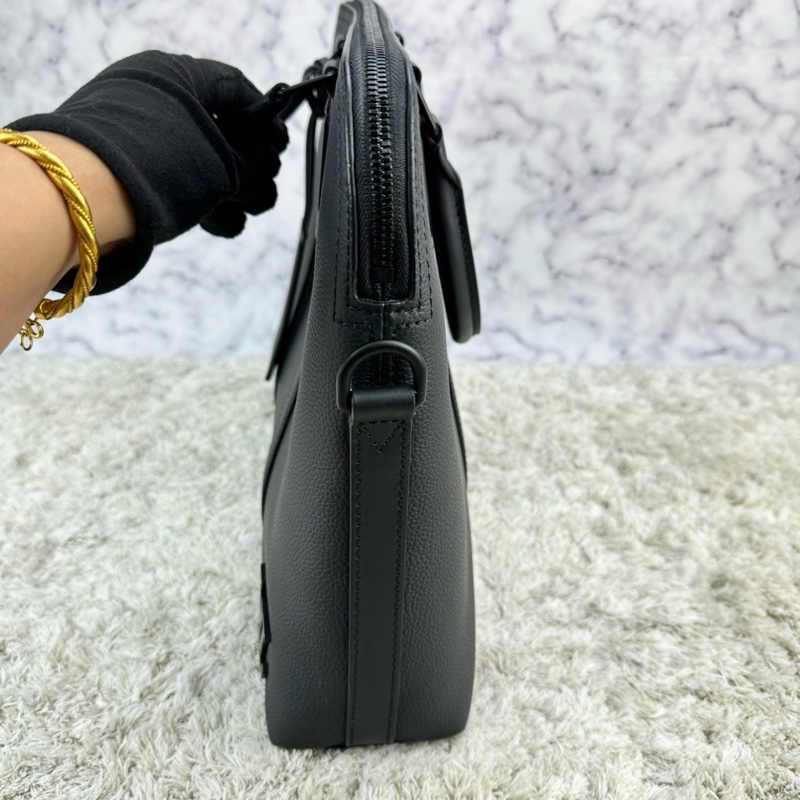 LV M59159 Takeoff 公事包 電腦包 黑色 ⭕️晶片款⭕️櫃上售價$112000元⭕️-9