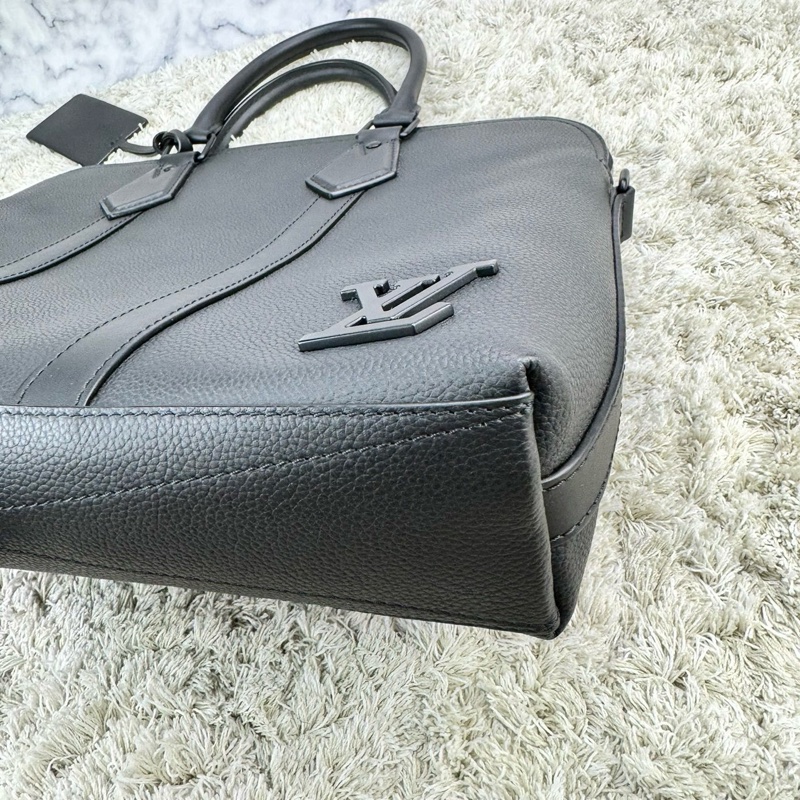 LV M59159 Takeoff 公事包 電腦包 黑色 ⭕️晶片款⭕️櫃上售價$112000元⭕️-17