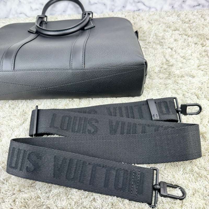 LV M59159 Takeoff 公事包 電腦包 黑色 ⭕️晶片款⭕️櫃上售價$112000元⭕️-28