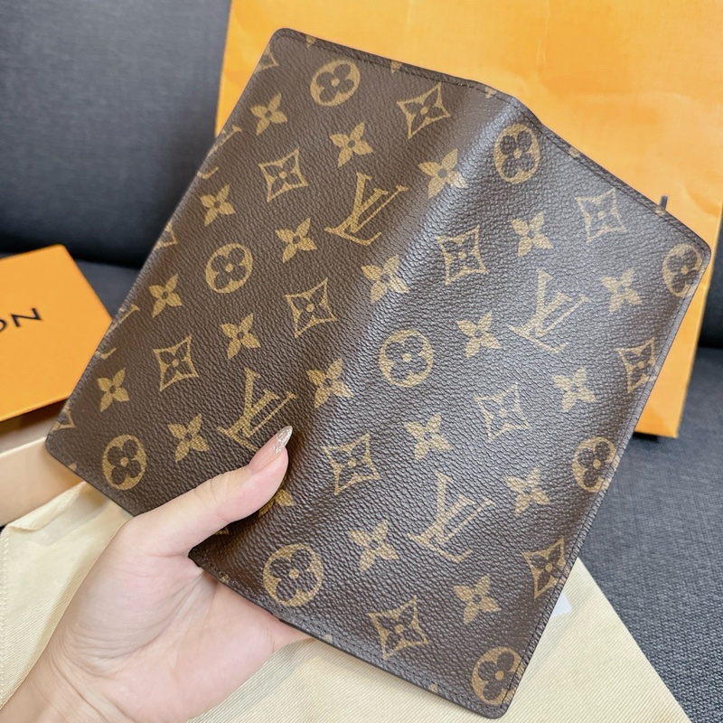 LV Brazza錢包 M66540-15