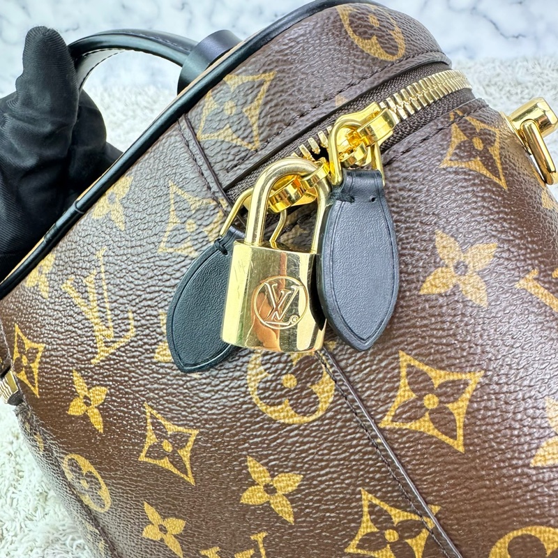 LV M45165 VANITY PM花紋LOG Monogram Reverse帆布拉鍊手提斜背化妝包  ⭕️⭕️晶片款⭕️⭕️-18