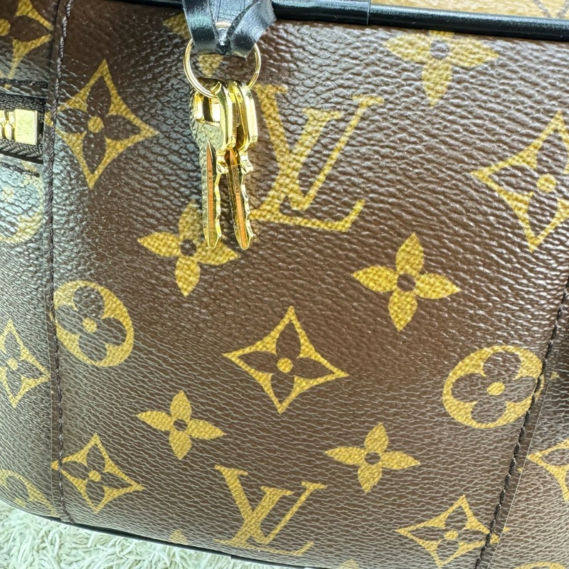 LV M45165 VANITY PM花紋LOG Monogram Reverse帆布拉鍊手提斜背化妝包  ⭕️⭕️晶片款⭕️⭕️-25