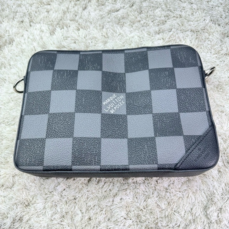 LV 3D打印 黑格三合一TRIO單肩 /斜背包 郵差包 ⭕️臺灣專櫃大全配⭕️晶片款⭕️-6