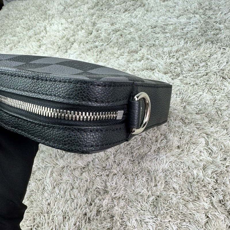 LV 3D打印 黑格三合一TRIO單肩 /斜背包 郵差包 ⭕️臺灣專櫃大全配⭕️晶片款⭕️-15