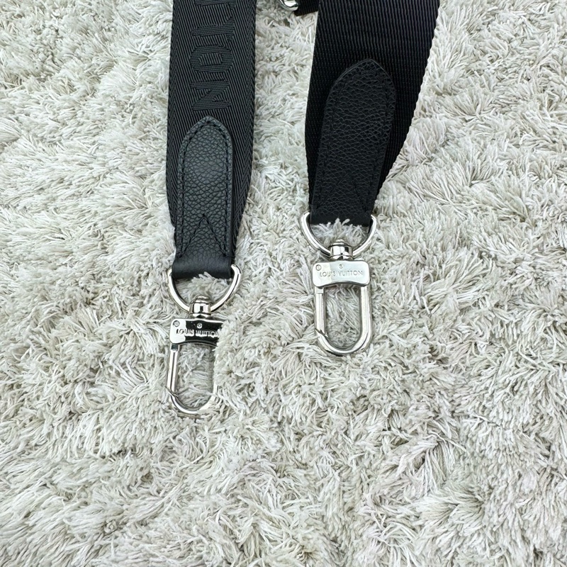 LV 3D打印 黑格三合一TRIO單肩 /斜背包 郵差包 ⭕️臺灣專櫃大全配⭕️晶片款⭕️-40