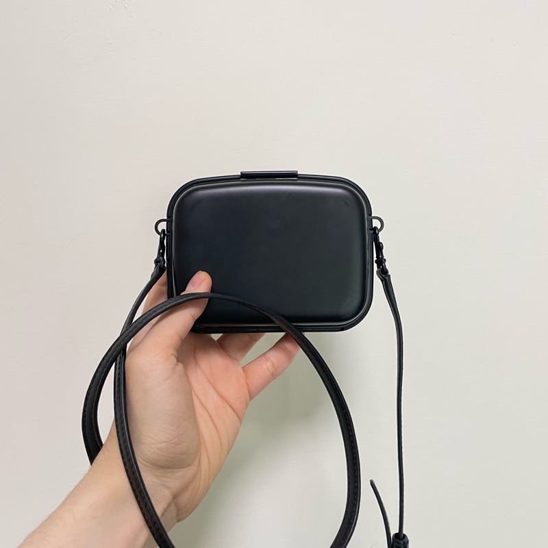 巴黎世家 Balenciaga 飯盒小廢包 搭配-1