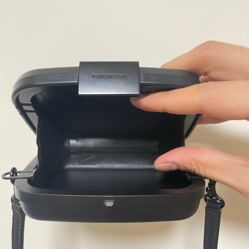 巴黎世家 Balenciaga 飯盒小廢包 搭配-5