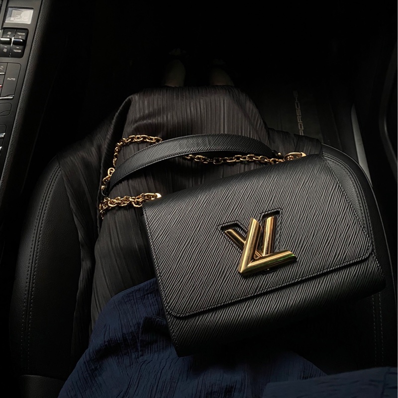 Louis Vuitton LV Twist黑金中號-0