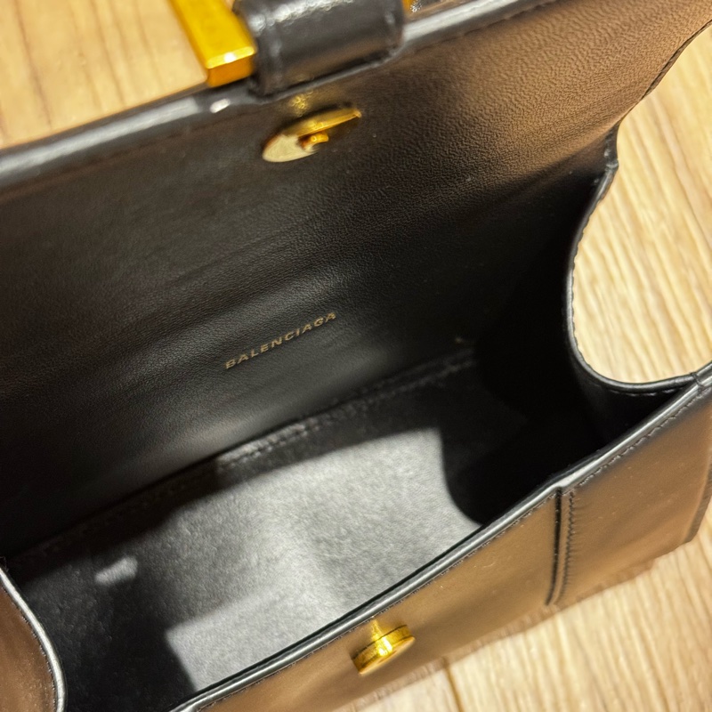 巴黎世家XS黑金沙漏包-11