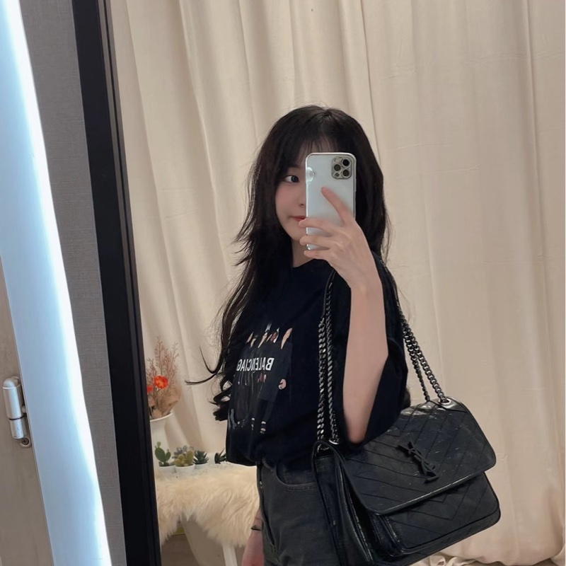 #YSL Niki 中號 #斜背包/ #肩背包 新款D扣-1