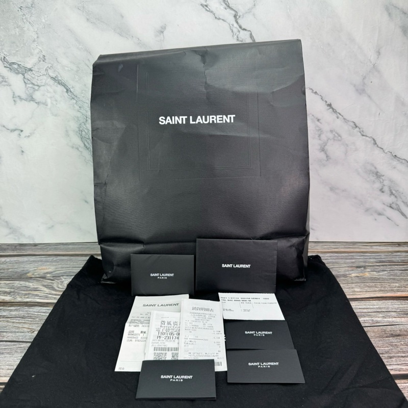 #YSL Niki 中號 #斜背包/ #肩背包 新款D扣-6