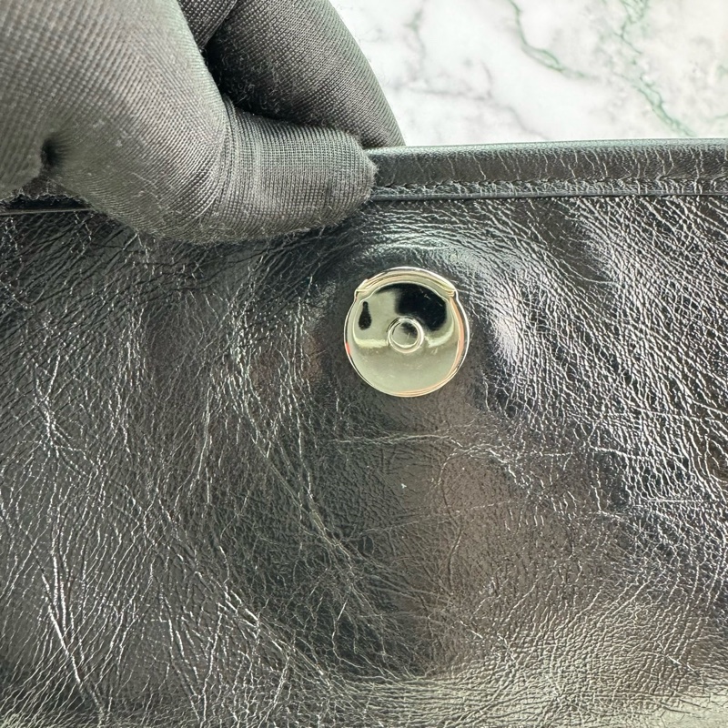 #YSL Niki 中號 #斜背包/ #肩背包 新款D扣-26