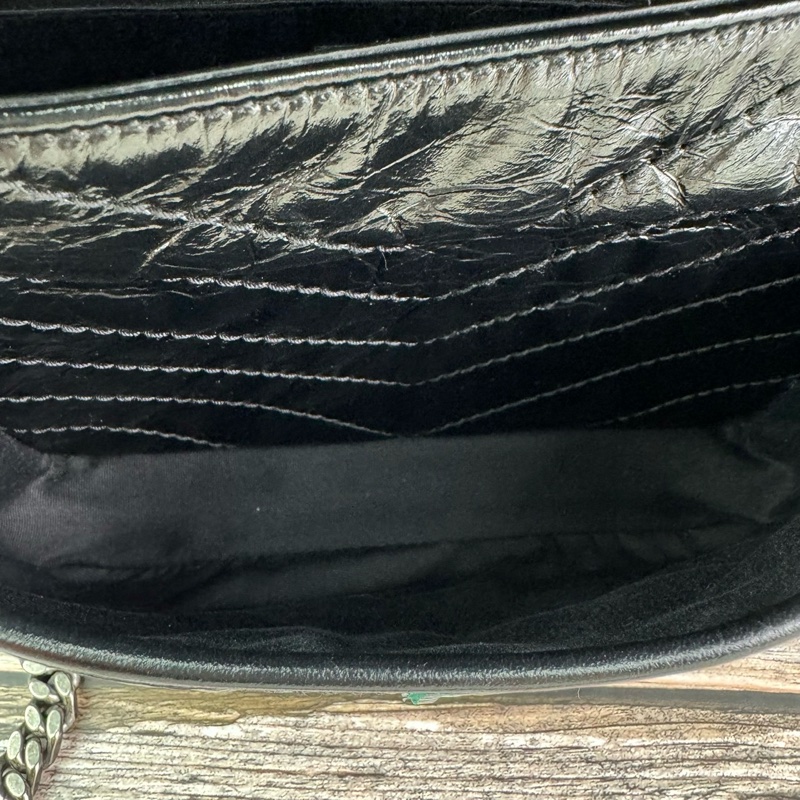 #YSL Niki 中號 #斜背包/ #肩背包 新款D扣-32