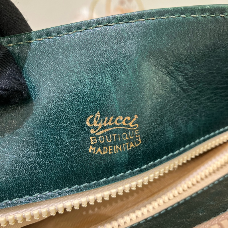 Gucci 中古綠色絨皮側背包-8