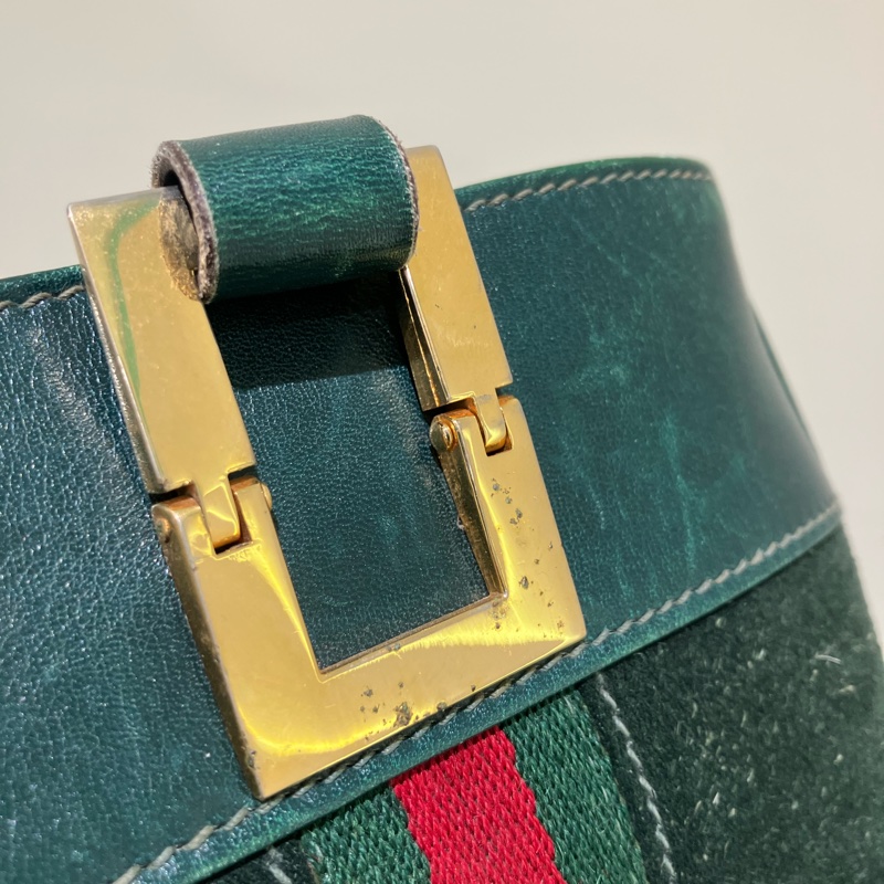 Gucci 中古綠色絨皮側背包-9