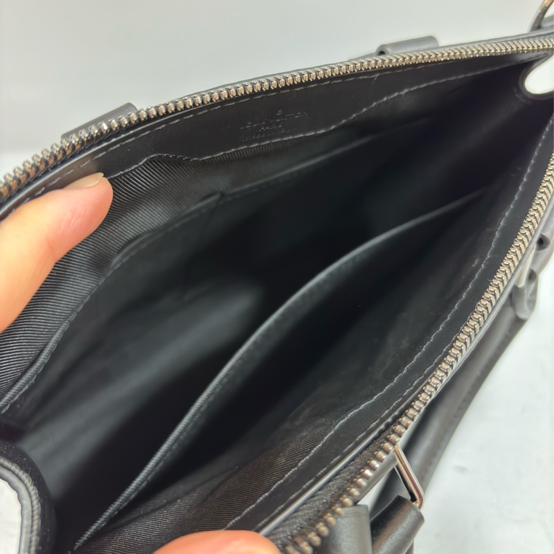 LV M46098 黑花 銀釦 手提 斜背 公事包 琴譜包-15