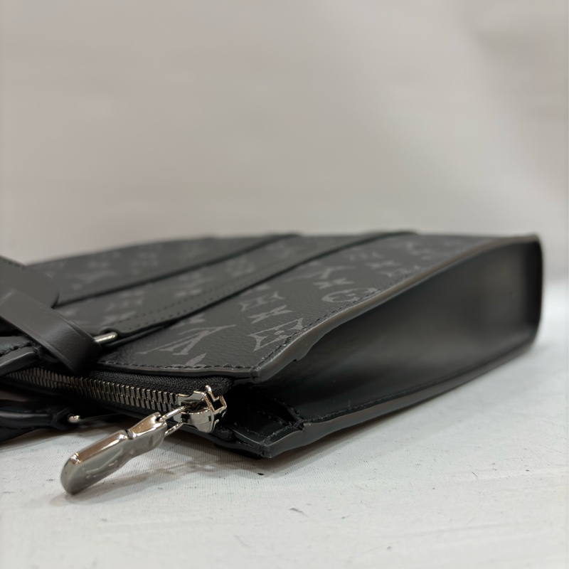 LV M46098 黑花 銀釦 手提 斜背 公事包 琴譜包-18