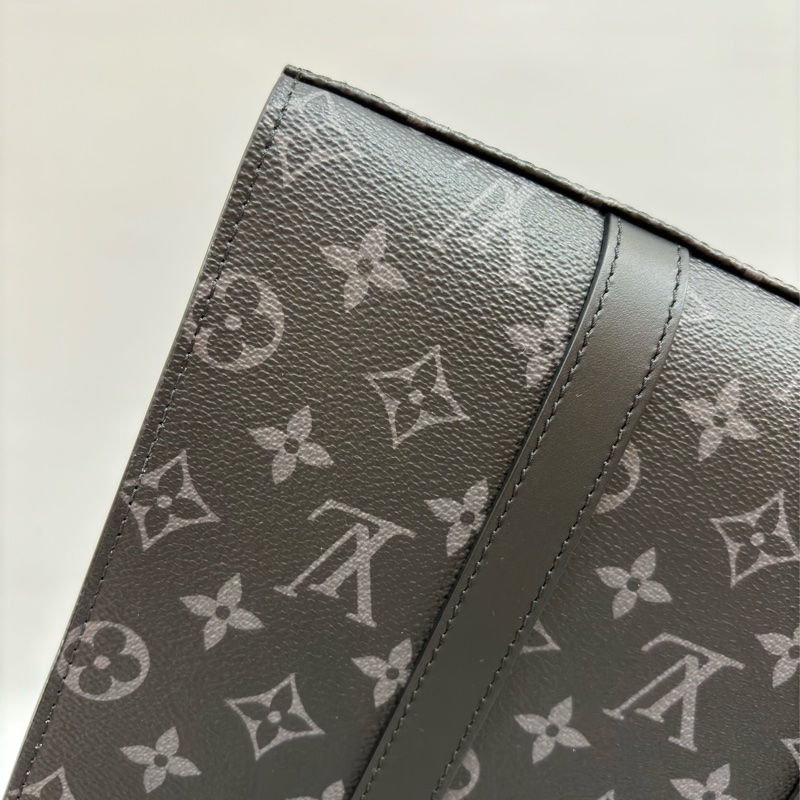 LV M46098 黑花 銀釦 手提 斜背 公事包 琴譜包-21