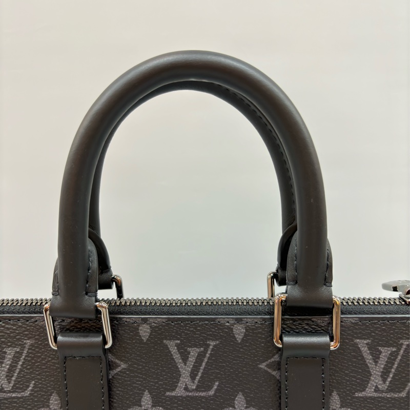 LV M46098 黑花 銀釦 手提 斜背 公事包 琴譜包-22