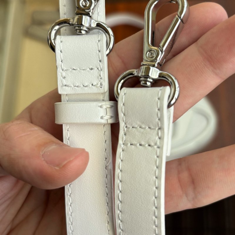 極新!DIESEL 1DR白色腋下包(中號)-11