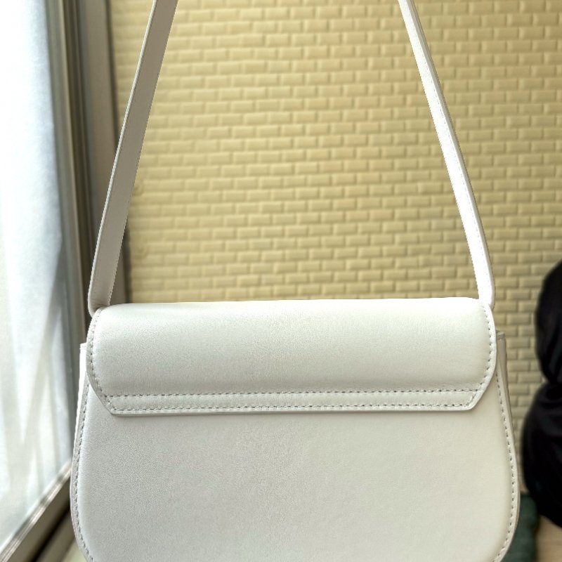 極新!DIESEL 1DR白色腋下包(中號)-6