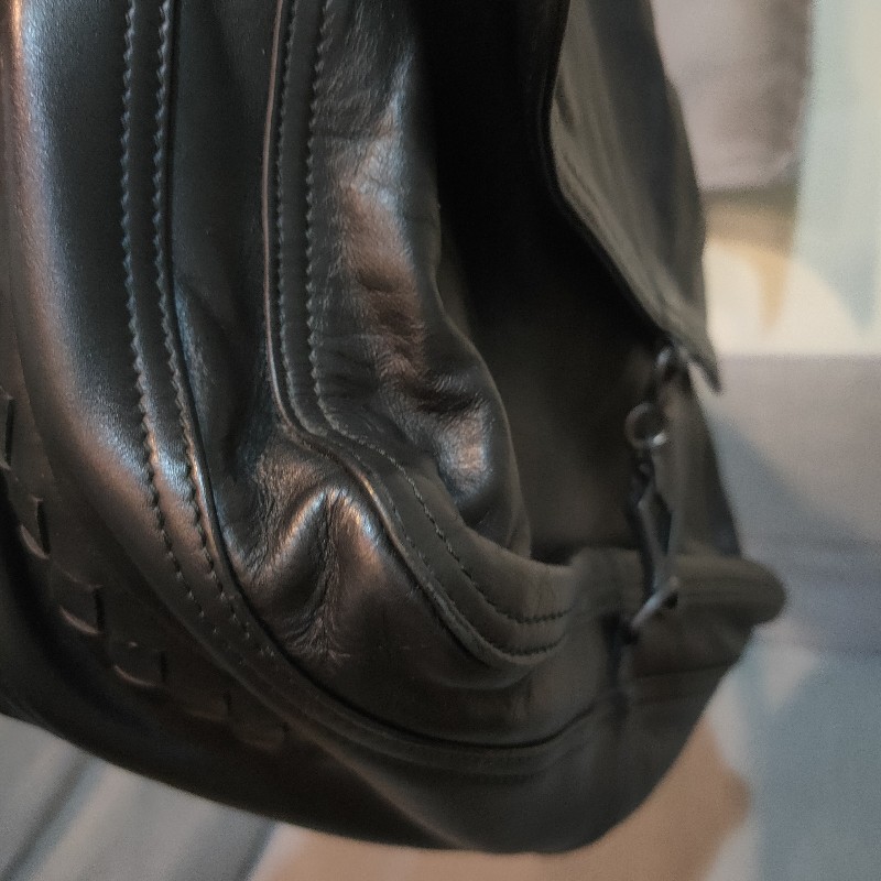 🫅寵愛媽咪♥️限時一週瘋狂降♥️【8成新】㊣✨ Bottega Veneta ✨寶緹嘉(附防塵袋)黑色 BV 皮革 編織 手提包 肩背包/二手包/二手精品/保證正品-13