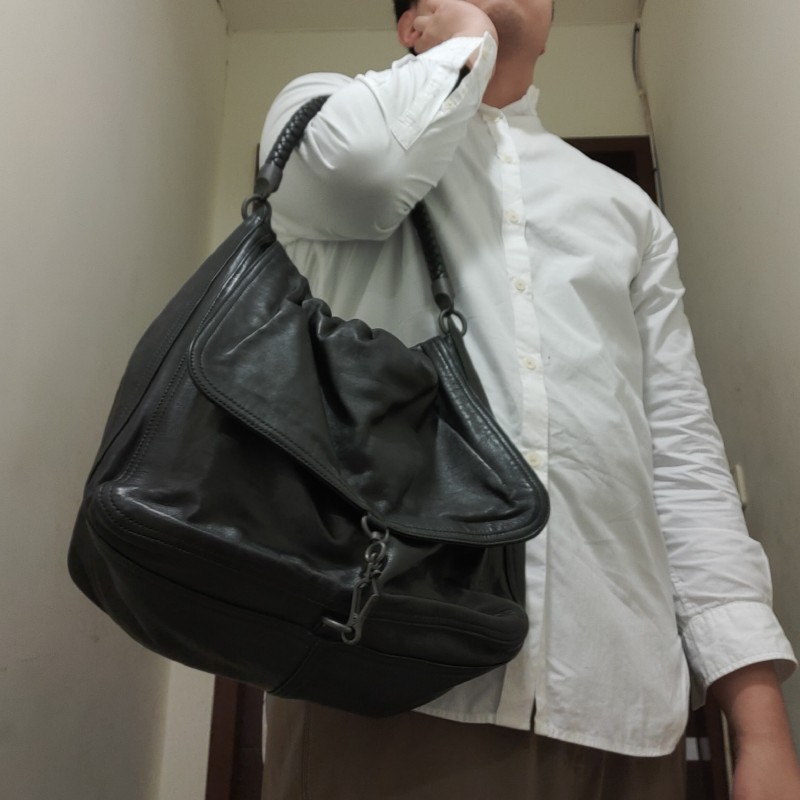 🫅寵愛媽咪♥️限時一週瘋狂降♥️【8成新】㊣✨ Bottega Veneta ✨寶緹嘉(附防塵袋)黑色 BV 皮革 編織 手提包 肩背包/二手包/二手精品/保證正品-32