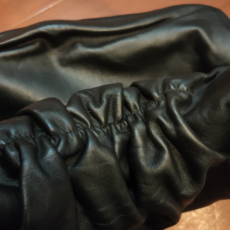 🫅寵愛媽咪♥️限時一週瘋狂降♥️【8成新】㊣✨ Bottega Veneta ✨寶緹嘉(附防塵袋)黑色 BV 皮革 編織 手提包 肩背包/二手包/二手精品/保證正品-27