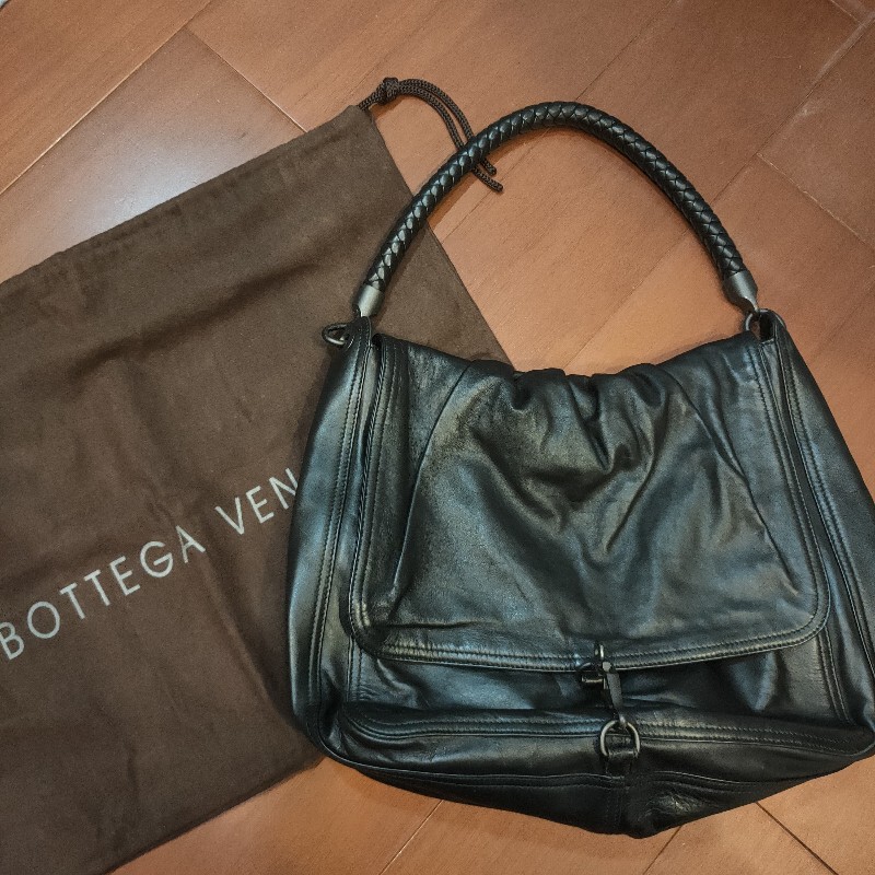 🫅寵愛媽咪♥️限時一週瘋狂降♥️【8成新】㊣✨ Bottega Veneta ✨寶緹嘉(附防塵袋)黑色 BV 皮革 編織 手提包 肩背包/二手包/二手精品/保證正品-9
