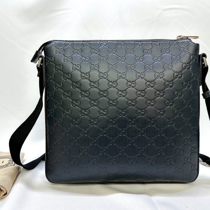 GUCCI Signature牛皮壓紋信封單肩/側背包-1