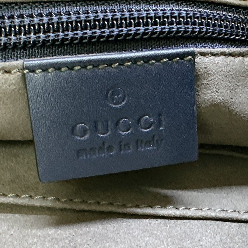 GUCCI Signature牛皮壓紋信封單肩/側背包-8