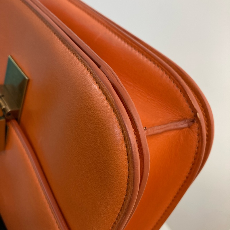 CELINE 思琳經典中號盒子包包MEDIUM CLASSIC BAG IN BOX CALF-22