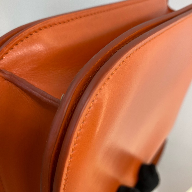 CELINE 思琳經典中號盒子包包MEDIUM CLASSIC BAG IN BOX CALF-23