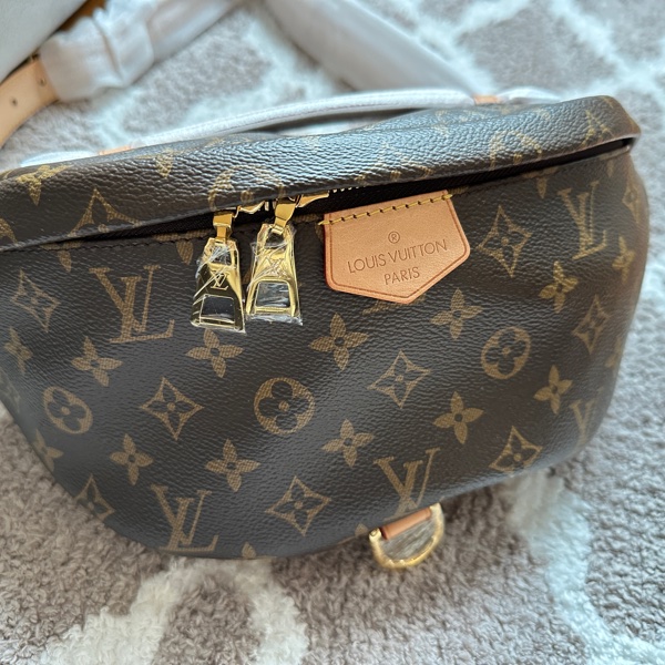 LV老花腰包 胸前包-6