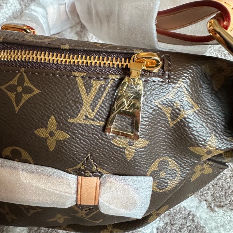 LV老花腰包 胸前包-11
