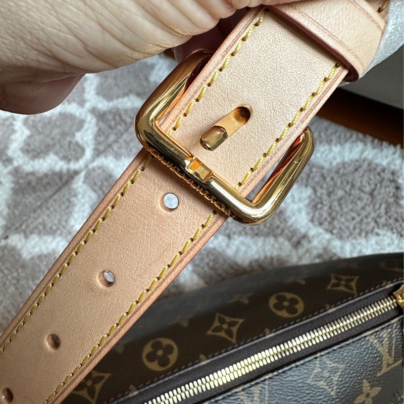 LV老花腰包 胸前包-12