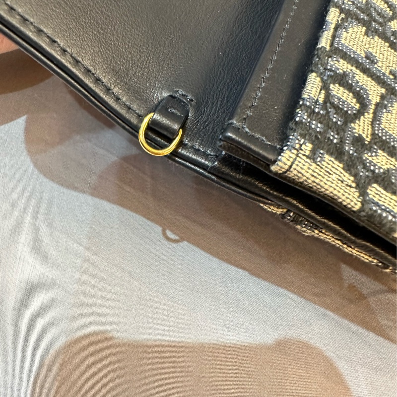 Dior woc 小號 近全新 限時折扣中-21