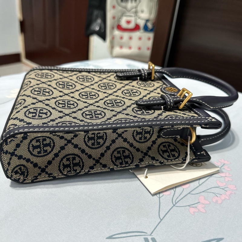 Tory Burch T Monogram 專櫃款 經典藍老花 琴譜包 全新未揹 小巧可愛又時尚-6