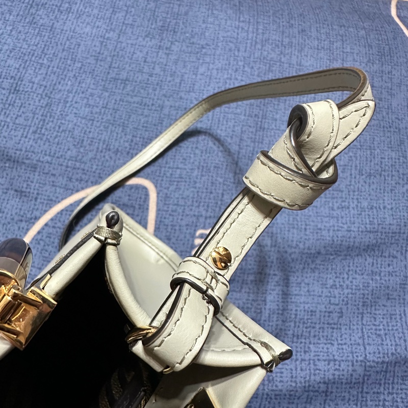 Fendi Mini Sunshine Shopper 斜背包(可手提)附購證-19