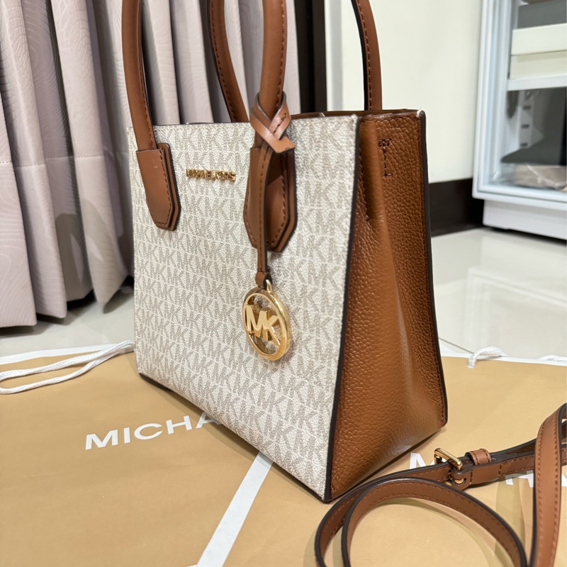 Michael Kors Mercer 9成新 中號老花拼色風琴包-8