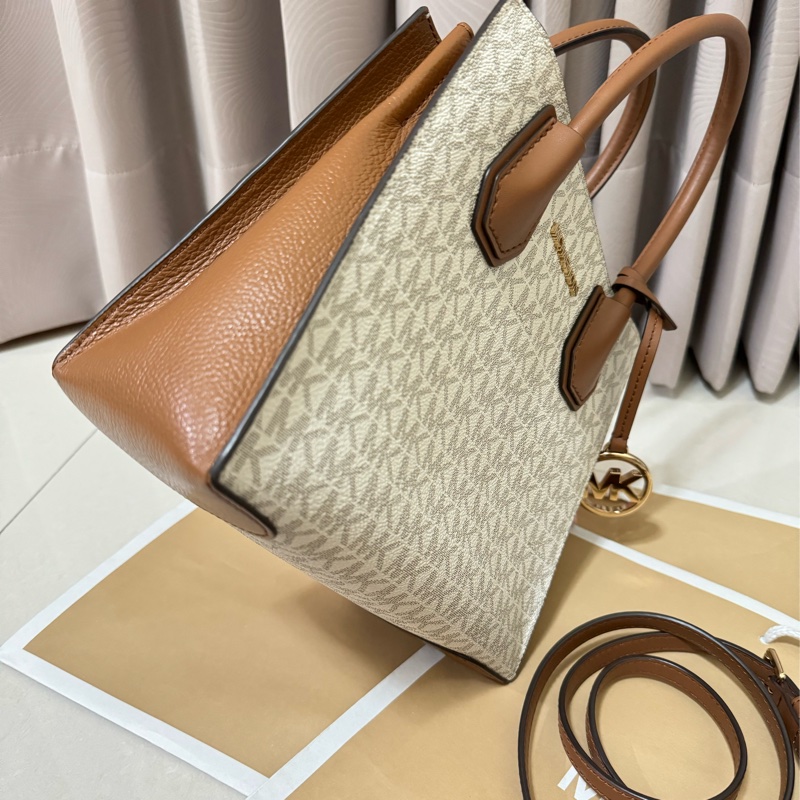 Michael Kors Mercer 9成新 中號老花拼色風琴包-9