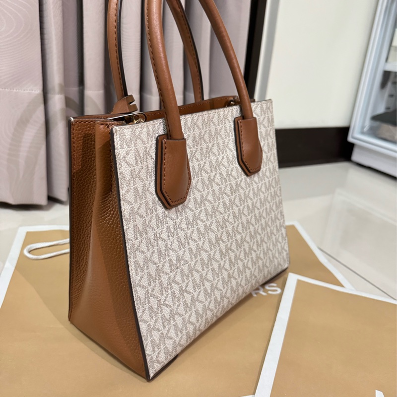 Michael Kors Mercer 9成新 中號老花拼色風琴包-13