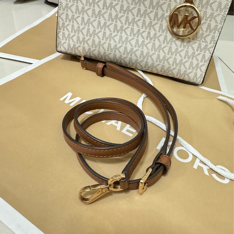 Michael Kors Mercer 9成新 中號老花拼色風琴包-29