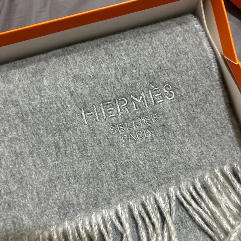 現貨商品 全新商品 專櫃購證 Hermes 經典雙面灰色圍巾 Double Face 圍巾 100% 羊絨披肩-2