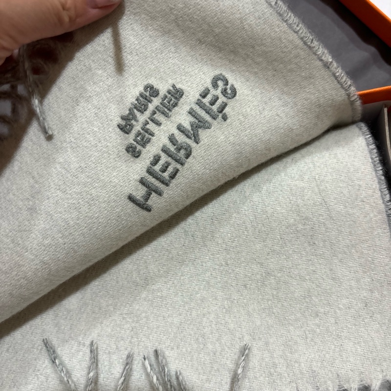 現貨商品 全新商品 專櫃購證 Hermes 經典雙面灰色圍巾 Double Face 圍巾 100% 羊絨披肩-3