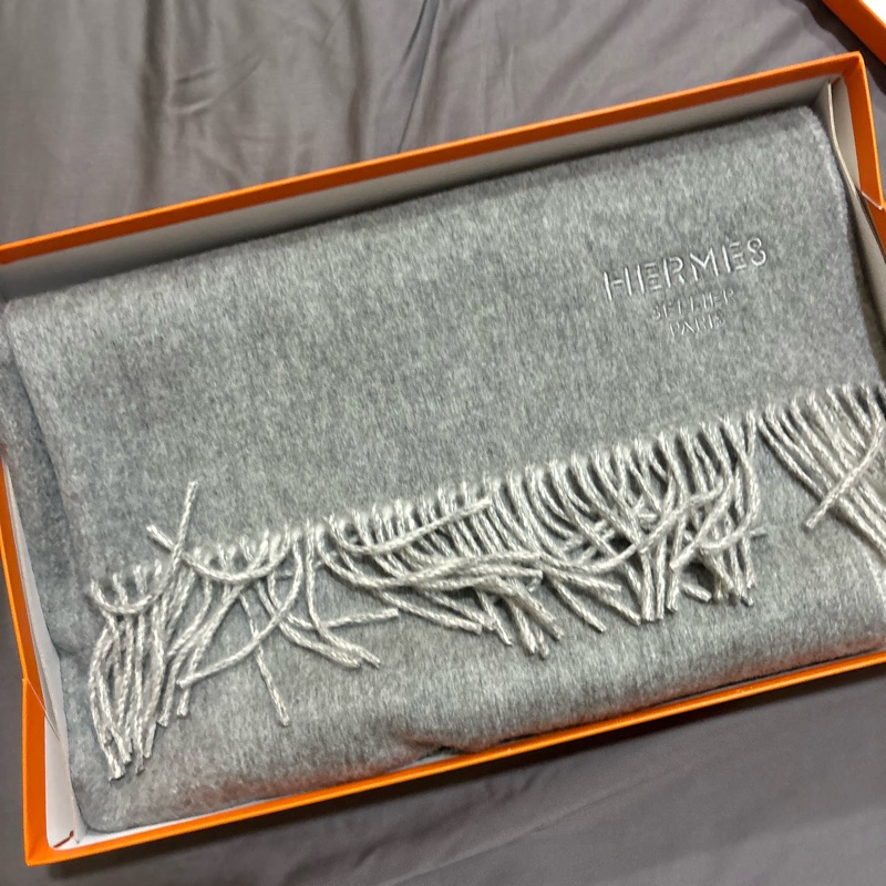 現貨商品 全新商品 專櫃購證 Hermes 經典雙面灰色圍巾 Double Face 圍巾 100% 羊絨披肩-10