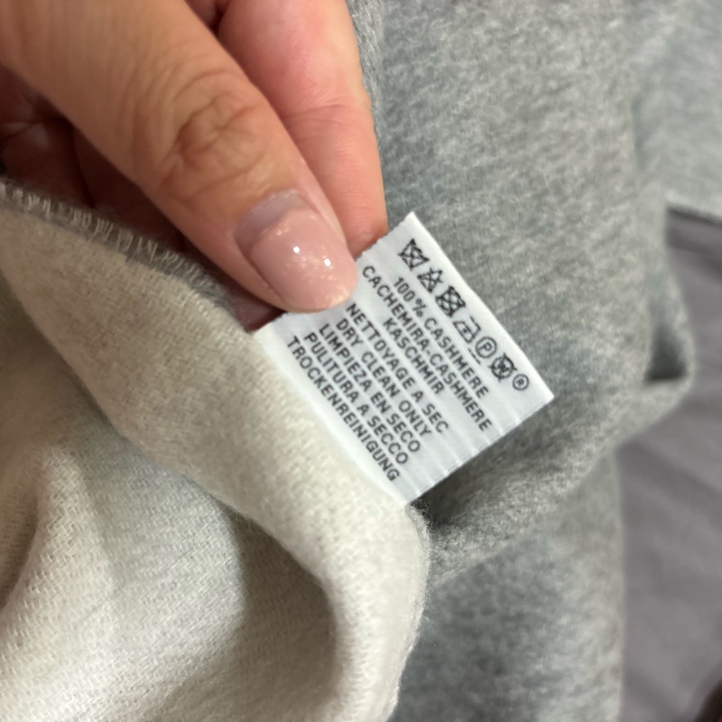 現貨商品 全新商品 專櫃購證 Hermes 經典雙面灰色圍巾 Double Face 圍巾 100% 羊絨披肩-12