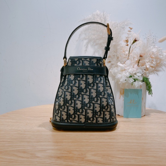 CHRISTIAN DIOR 迪奧經典花紋手挽兩用迷你水桶包包SMALL C'EST DIOR BAG-1